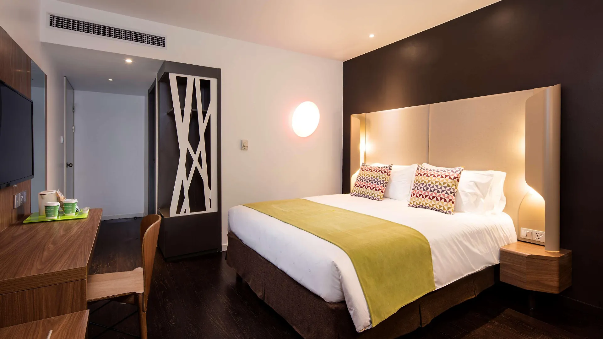Campanile Prime - Rungis Orly Hotel